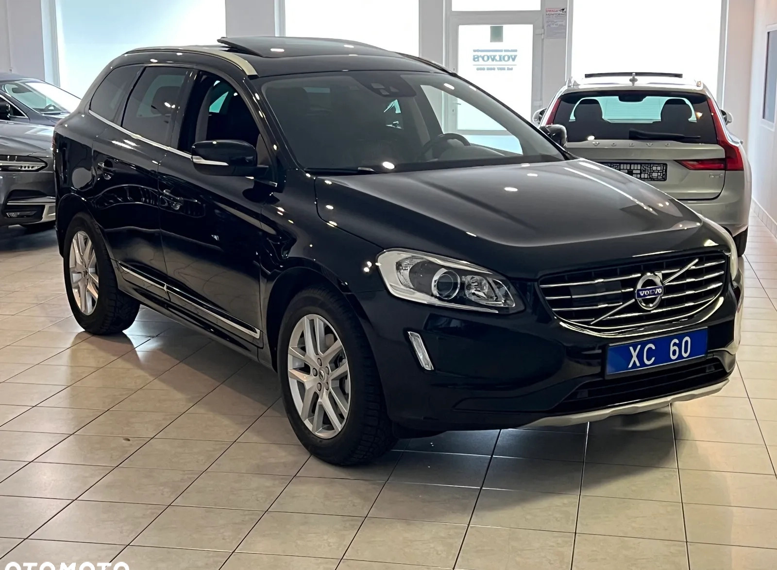 Volvo XC 60 cena 119900 przebieg: 162000, rok produkcji 2016 z Tuchów małe 497